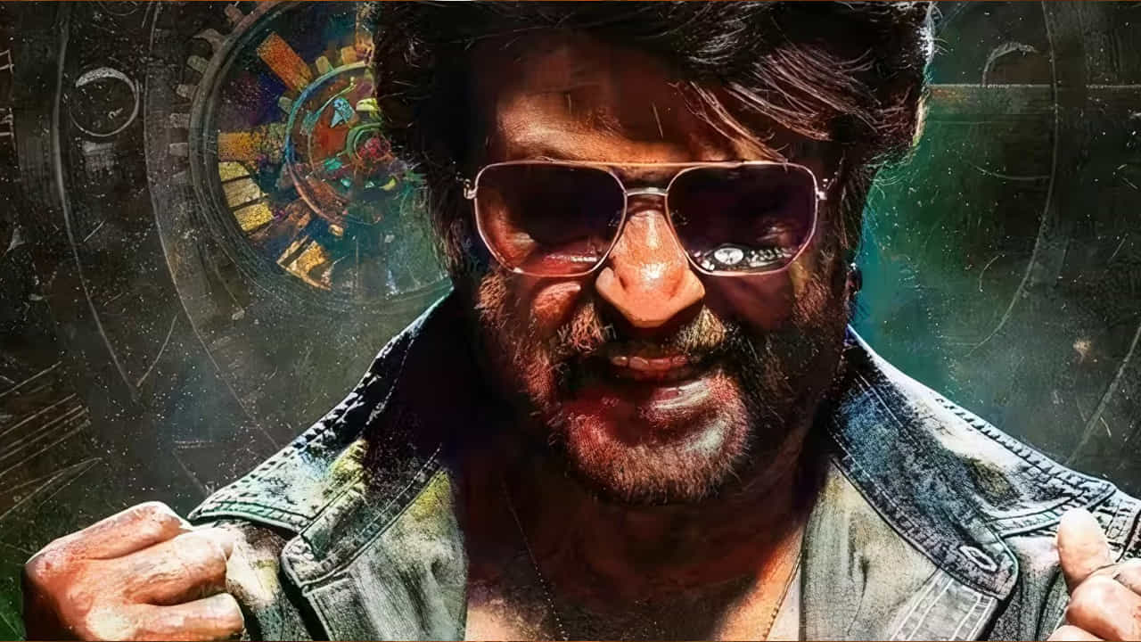 ప్రస్తుతం తెలుగు, తమిళ ఇండస్ట్రీలో పాన్ ఇండియా సినిమాలా హవా కొనసాగుతుంది. మంచి కథ, భారీ బడ్జెట్తో బరిలోకి దిగుతున్నారు, దర్శకులు , హీరోలు. అంతే కాకుండా మల్టీస్టారర్తో బ్లాక్ బస్టర్ హిట్స్ అందుకుంటున్నారు. ఈ మధ్య వచ్చిన కుభేర మూవీ సూపర్ హిట్ అందుకున్న విషయం తెలిసిందే. ఈ క్రమంలోనే కింగ్ నాగార్జు, సూపర్ స్టార్ రజినీకాంత్ కాంబోలో కూలీ మూవీ రిలీజై, థియేటర్లో సందడి చేస్తుంది.