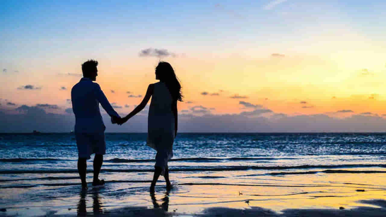 సింగపూర్ మహిళను సీక్రెట్గా పెళ్లి చేసుకున్న ఇండియన్..! జైల్లో వేసిన పోలీసులు.. అసలు కథేంటంటే..?