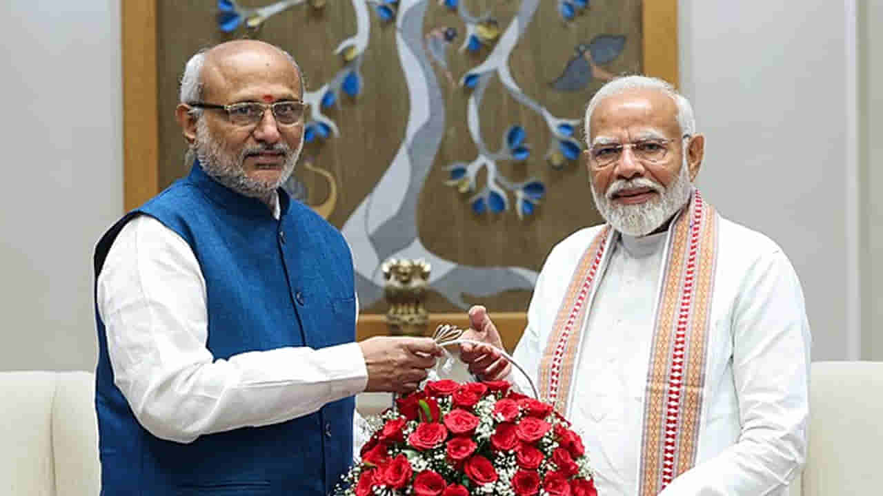 NDAs Vice President: ఎన్డీఏ ఉప రాష్ట్రపతి అభ్యర్థిగా సీపీ రాధాకృష్ణన్.. రాజకీయ నేపథ్యం ఇదే..