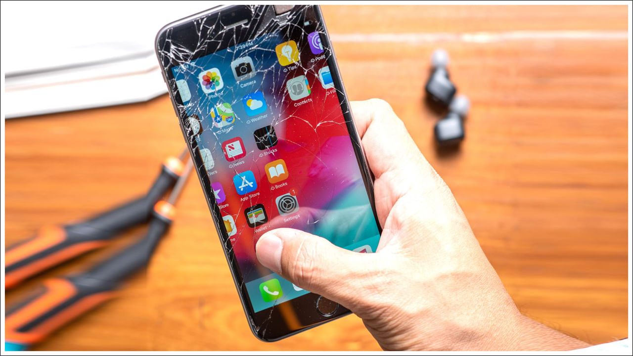 Tech Tips: మీరు పగిలిన డిస్‌ప్లే ఫోన్‌ వాడుతున్నారా? ప్రమాదమేనట.. ఇవి తెలుసుకోవాల్సిందే!