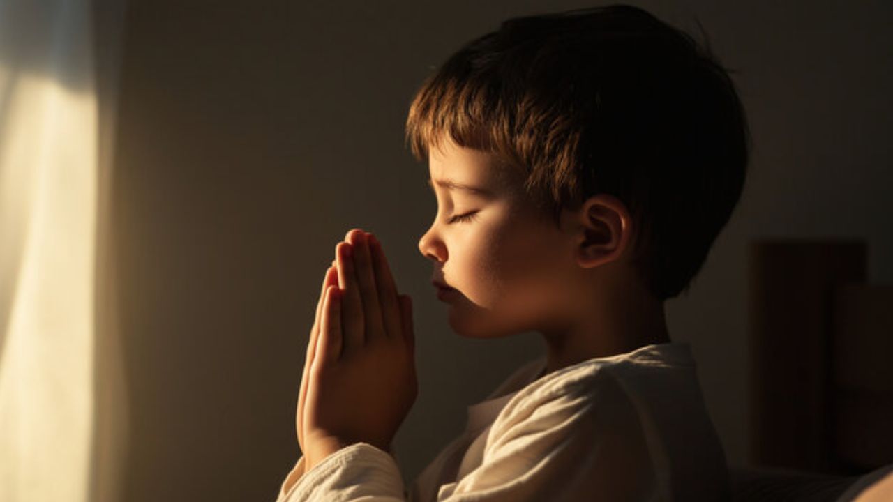 మీ పిల్లల భవిష్యత్తు కోసం ఈ 5 మంత్రాలు నేర్పించండి..! జీవితంలో విజయం సాధించడం ఖాయం..!