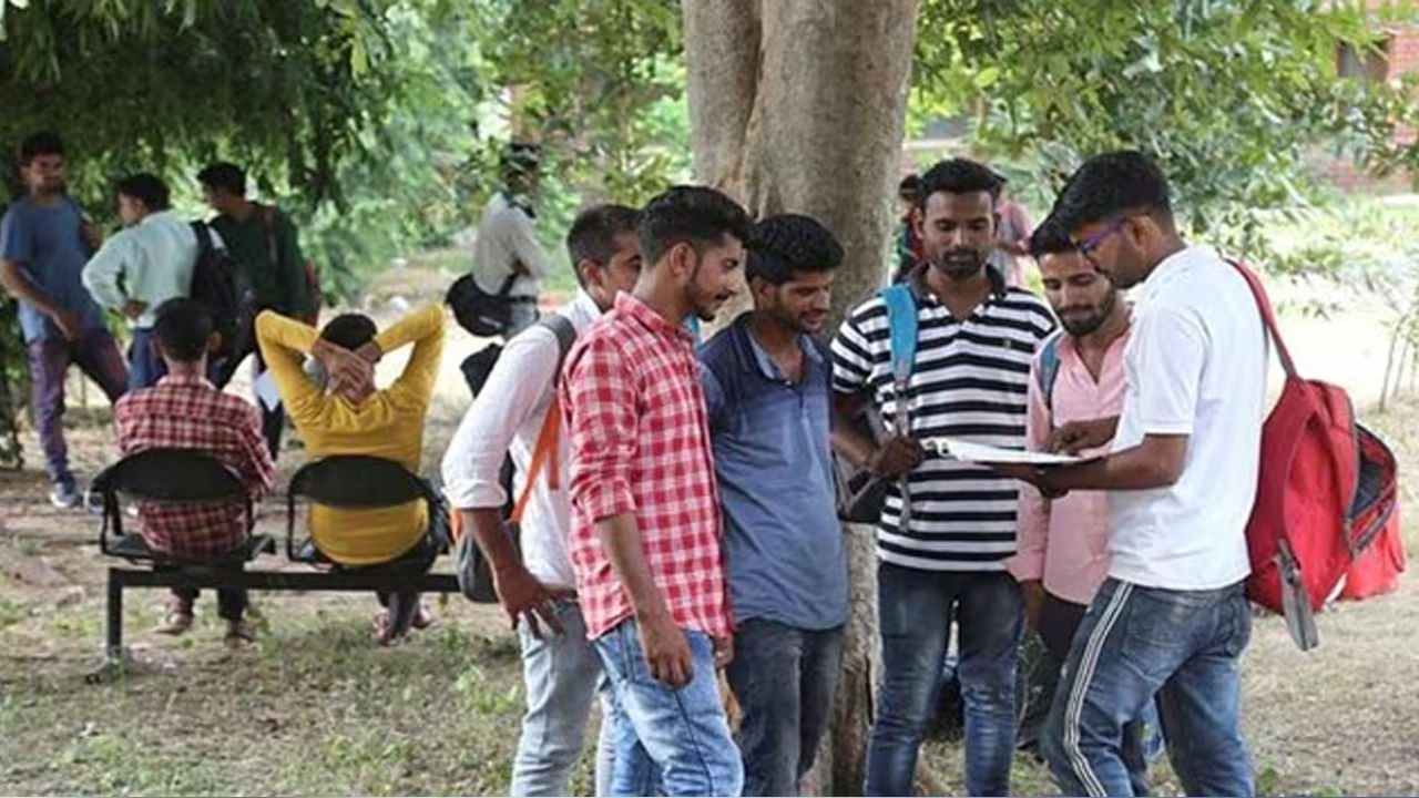 AP Degree Online Admissions 2025: ఆన్లైన్ డిగ్రీ ప్రవేశాల్లో వింత సమస్య.. తలలు పట్టుకుంటున్న అధికారులు! ఇంతకీ సంగతేమంటే..