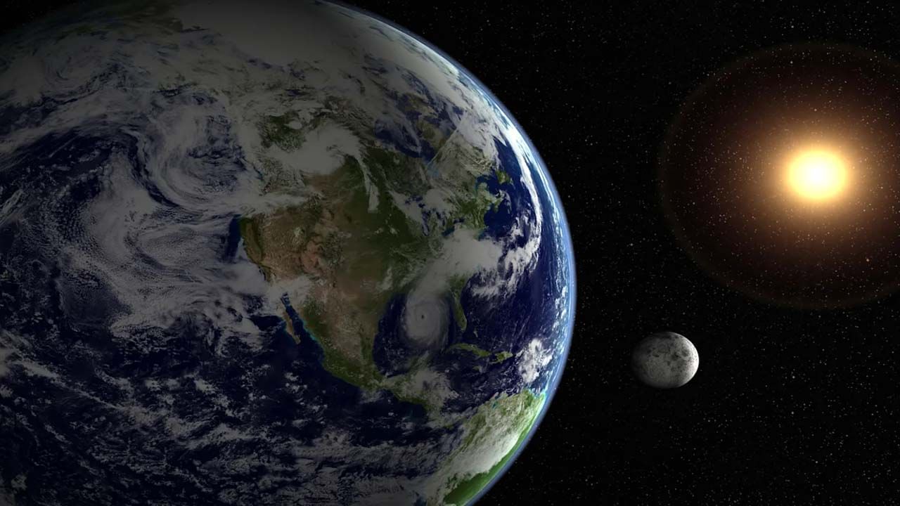 ఈ చిన్న వ్యత్యాసాలను పర్యవేక్షించడానికి, 1955లో అణు గడియారాలను ప్రవేశపెట్టారు. ఈ పరికరాలు వాక్యూమ్ చాంబర్‌లోని అణువుల డోలనాలను లెక్కించడం ద్వారా సమయాన్ని అత్యంత ఖచ్చితత్వంతో కొలుస్తాయి. కోఆర్డినేటెడ్ యూనివర్సల్ టైమ్ (UTC) అని పిలువబడే ఫలిత సమయం దాదాపు 450 అణు గడియారాలపై ఆధారపడి ఉంటుంది. సమయపాలనకు ప్రపంచ ప్రమాణంగా పనిచేస్తుంది. 2024, జూలై 5న, భూమి 1955లో అణు గడియారాలు వచ్చినప్పటి నుండి దాని అతి తక్కువ రోజును 1.66 మిల్లీసెకన్లు 24 గంటల కంటే తక్కువ సమయంలో నమోదు చేసింది.