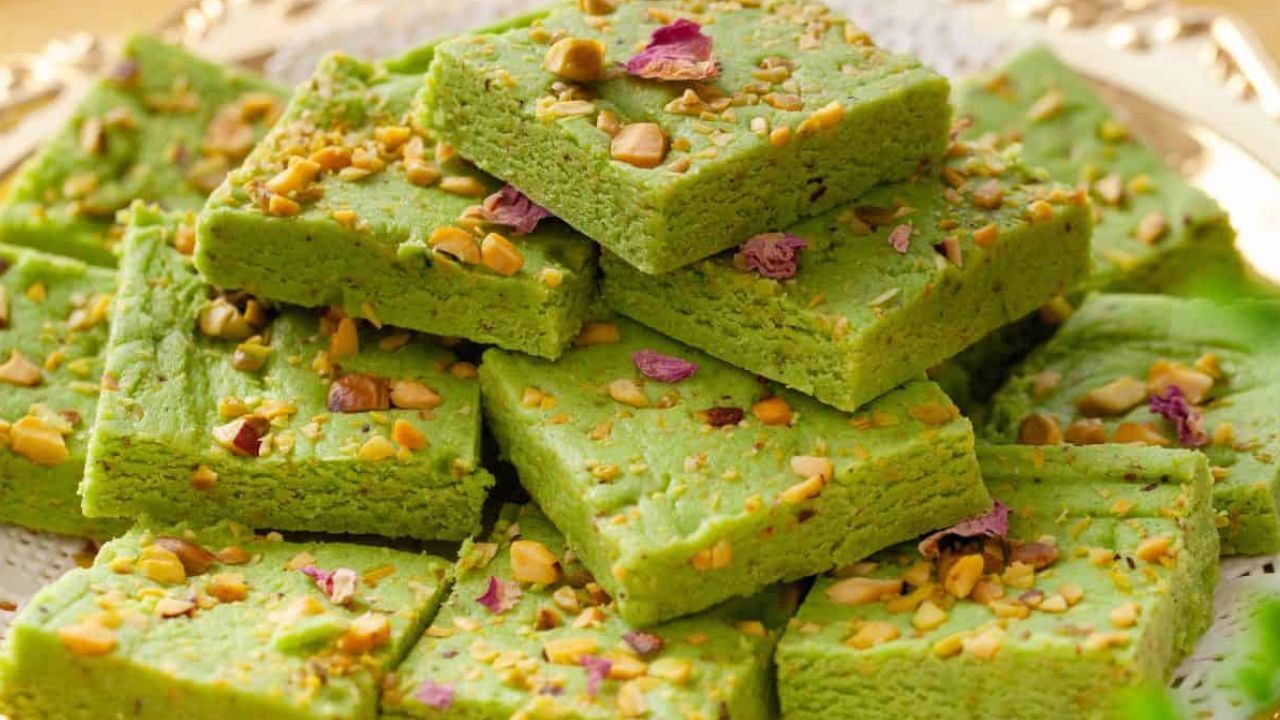 Faldhari Badam Ki Barfi