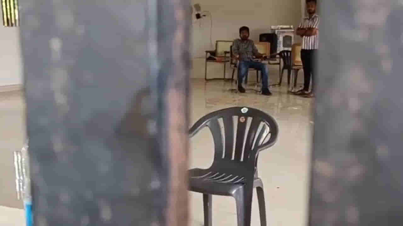 Telangana: అయ్యా..! యూరియా అంటే పట్టించుకోవట్లే.. కట్ చేస్తే ఇది సీన్..