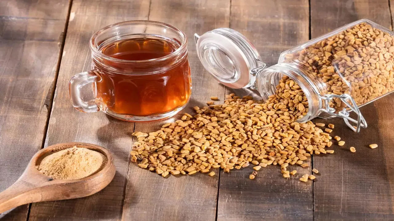 Health Tips: ఖాళీ కడుపుతో మెంతి నీళ్లు తాగితే ఏమవుతుందో తెలుసా..? తెలిస్తే అవాక్కే..