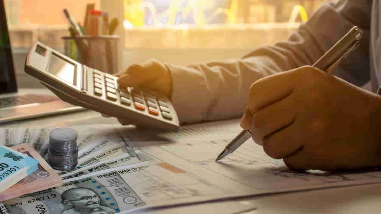 Financial Planning: మీకు ఈ అలవాట్లు ఉన్నాయా? ఆర్థికంగా బలంగా ఉన్నట్లే..!