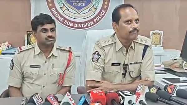 Andhra Pradesh: కడుపునొప్పితో ఆస్పత్రికి వచ్చిన పదో తరగతి బాలిక.. విషయం తెలిసి షాక్!
