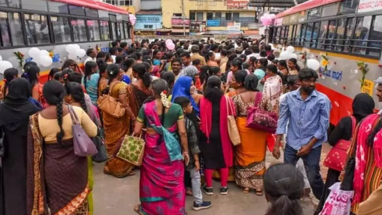 Andhra: మహిళలకు ఏయే బస్సుల్లో ప్రయాణం ఉచితం.. ఏ గుర్తింపు కార్డు ఉండాలి.. ఫుల్ డీటేల్స్