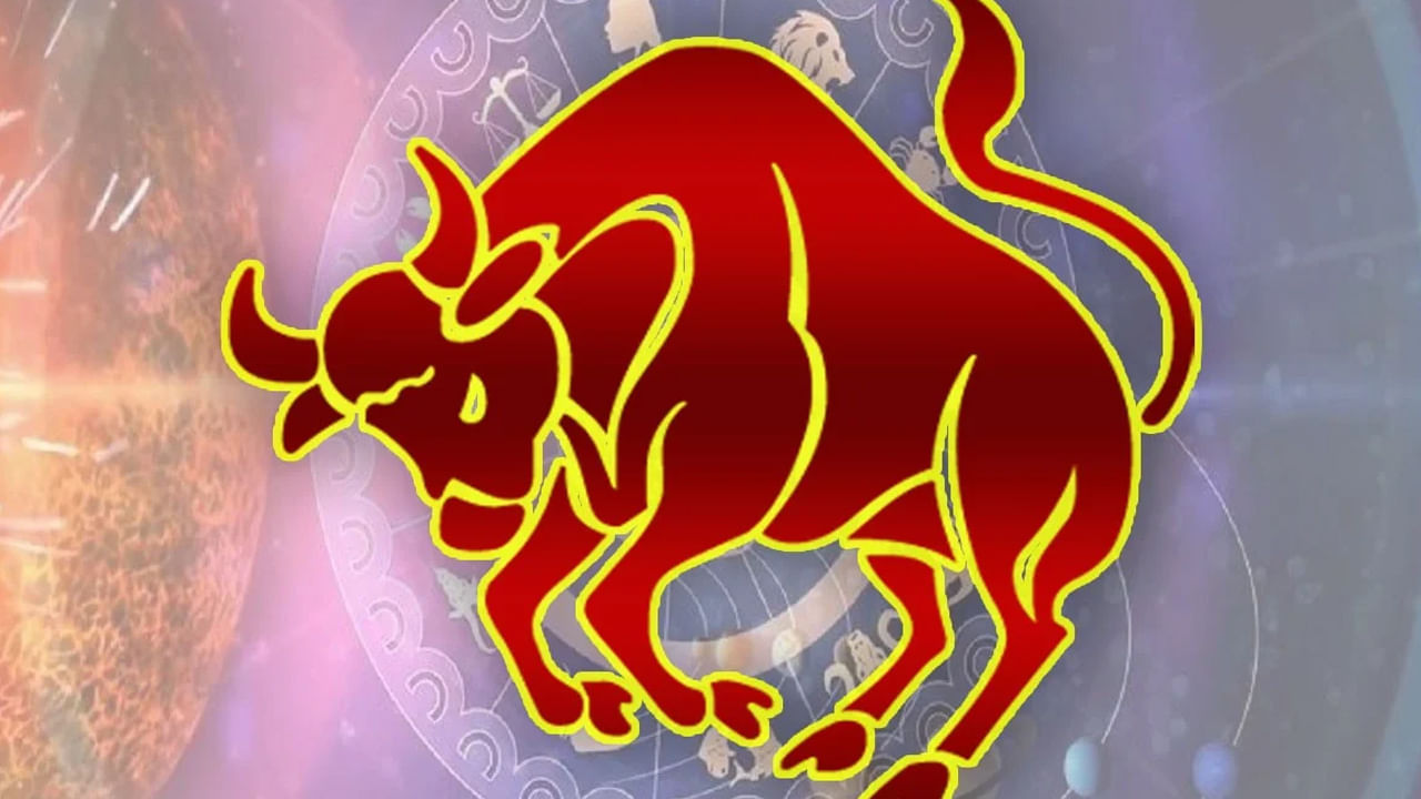 వృషభ రాశి : గజకేసరి రాజయోగం వలన వృషభ రాశి వారికి అనుకున్న పనులన్నీ సకాలంలో పూర్తి అవుతాయి.  విద్యార్థులకు, ఉద్యోగులకు అద్భుతంగా ఉంటుంది. ఎవరైతే చాలా రోజుల నుంచి జాబ్ కోసం చూస్తున్నారో, వారికి త్వరగా జాబ్ వచ్చే ఛాన్స్ ఉంది. సమాజంలో గౌరవ మర్యాదలు లాభిస్తాయి.