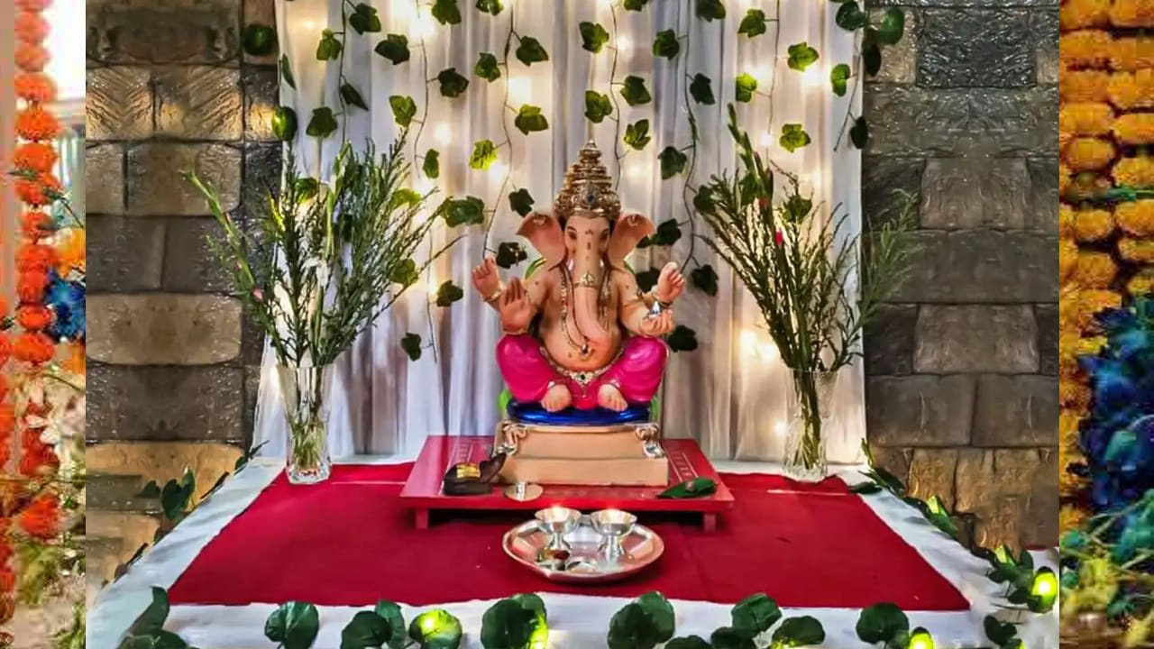 వినాయకుడి విగ్రహం పెట్టే ముందు ఒకటికి రెండు సార్లు ఆలోచించాలంట. ముఖ్యంగా గణపయ్య విగ్రహాన్ని ఇంటికి ఈశాన్య మూల పెట్టడం చాలా మంచిదంట. దీని వలన ఆర్థికంగా, ఆరోగ్య పరంగా, ఉద్యోగపరంగా కలిసివస్తుందంట. ఇంటిలో పాజిటివ్ వైబ్స్ రావడమే కాకుండా, ఆనందకర వాతావరణం చోటు చేసుకుంటుంది.