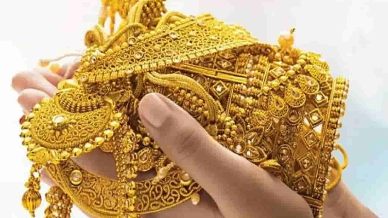 Gold Limit: ఇంట్లో బంగారం పరిమితి ఎంతో తెలుసా? లేకుంటే ఇన్‌కమ్‌ ట్యాక్స్‌ నోటీసు!