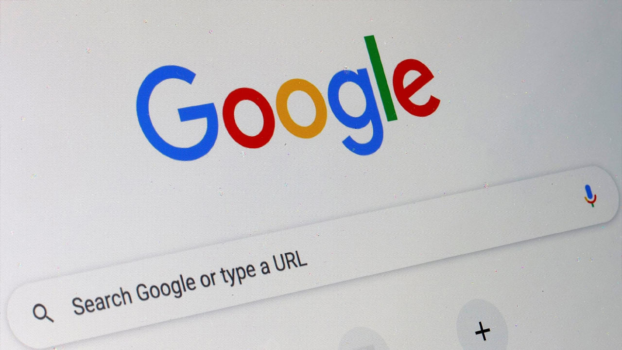 Google: పొరపాటున కూడా గూగుల్‌లో ఇలాంటి పదాలు వెతకకండి.. జైల్లో ఉంటారు!