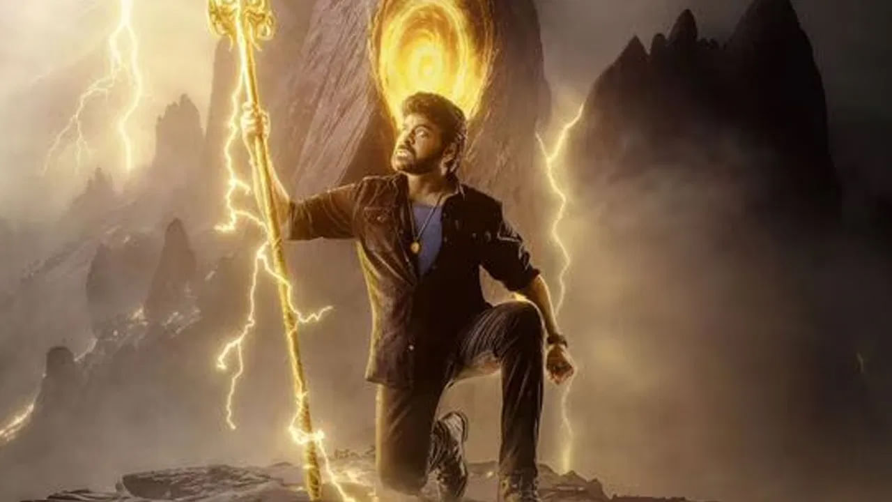 గ్రాఫిక్స్ వల్ల ఆలస్యమైన సినిమాలు ఓటీటీ డీల్స్ విషయంలో ఇబ్బందులు ఎదుర్కొంటున్నాయి. చెప్పిన టైమ్కు సినిమా రిలీజ్ కాకపోవటంతో ముందు ఒప్పుకున్న ఎమౌంట్ పే చేసే విషయంలో ఓటీటీ సంస్థలు కూడా భేరమాడుతున్నాయి. ఇటీవల కాలంలో ఒకటి రెండు పెద్ద నిర్మాణ సంస్థలు కూడా ఇలాంటి సమస్యను ఎదుర్కొన్నాయి. మరి ఈ పరిస్థితులను ఓవర్ కమ్ చేసేందుకు మన మేకర్స్ ఏం ప్లాన్ చేస్తారో చూడాలి.