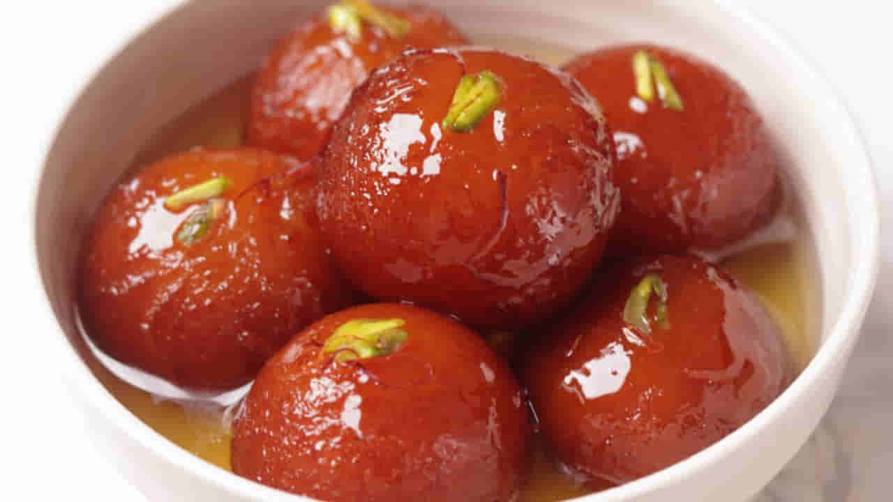 Gulab Jamun: పండుగలు, పెళ్లిళ్ల స్పెషల్.. గులాబ్ జామున్కు ఆ పేరెలా వచ్చిందో తెలుసా?