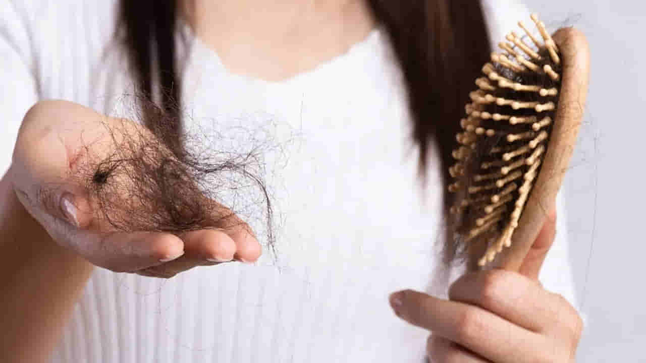 Lifestyle: హెయిర్‌ ఫాల్‌తో బాధపడుతున్నారా?.. అయితే ఇలా ఈజీగా చెక్‌పెట్టండి!