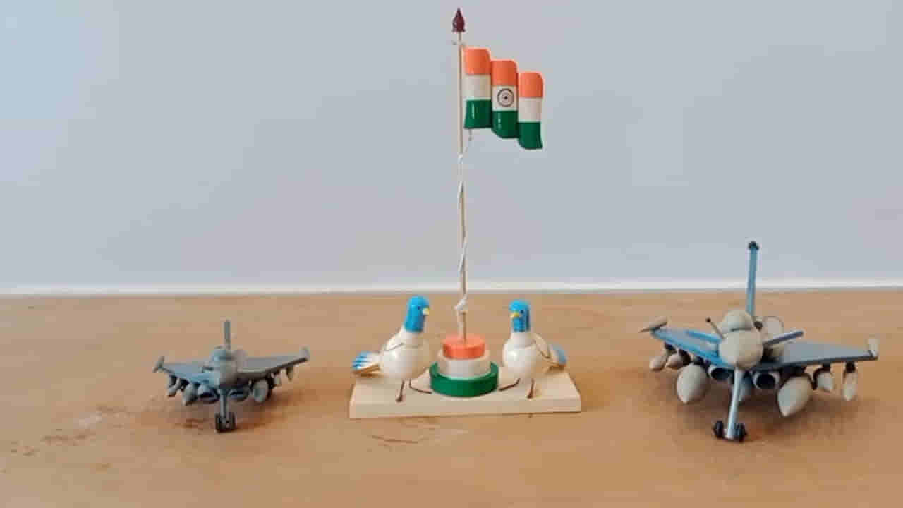 Andhra: ఔరా.. అంకుడు కర్రతో అద్భుత సృష్టి.. చూపు తిప్పుకోలేనంతగా ఆ కళాఖండాలు..!