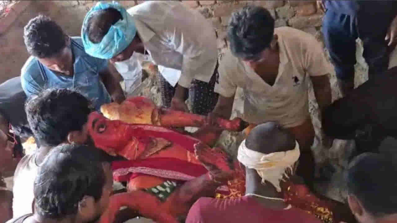 జన్మధన్యమైందిపో.. ఏకంగా దేవుడినే రక్షించిన భక్తులు! ఎక్కడ.. ఎలా అంటే..?