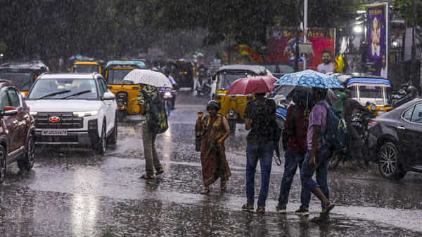 మరో మూడు రోజులు వర్షాలే..! తెలంగాణలోని ఈ 11 జిల్లాలకు ఎల్లో అలర్ట్..