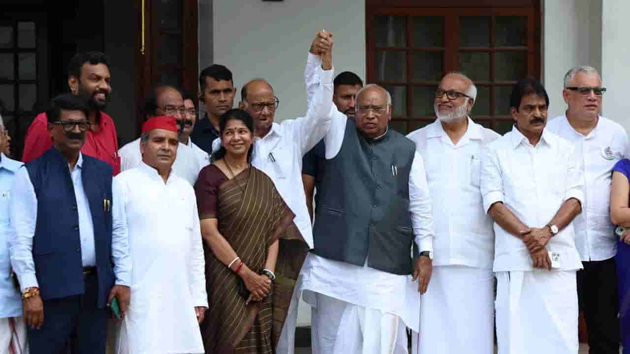 తమ్ముడు తమ్ముడే... పాలిటిక్స్ పాలిటిక్సే.. సుదర్శన్ రెడ్డి్కే డీఎంకే మద్దతు..!