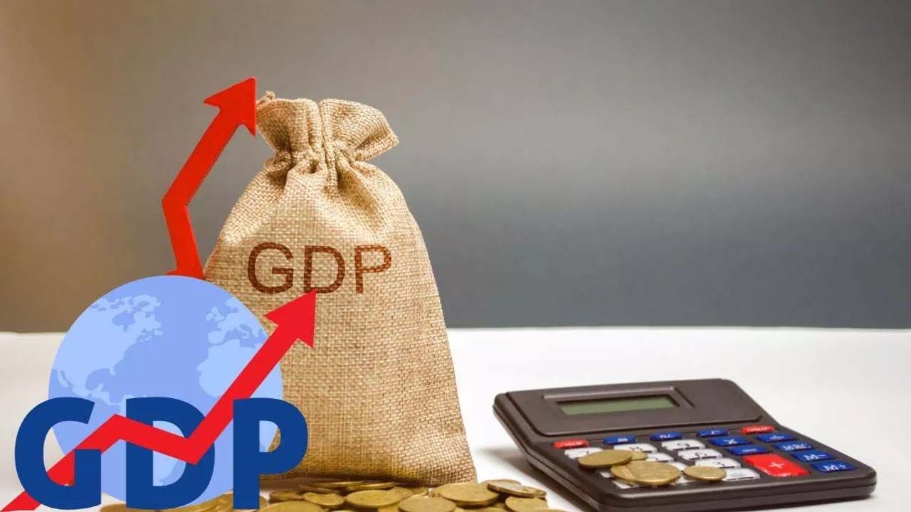 అంచనాలను మించిపోయిన భారతదేశ GDP.. ఆర్థిక వ్యవస్థ 8.2% వృద్ధి..!