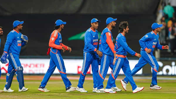 Team India: టీమిండియాకు బిగ్ షాక్.. గాయంతో ఆసియాకప్ నుంచి స్టార్ ప్లేయర్ ఔట్?