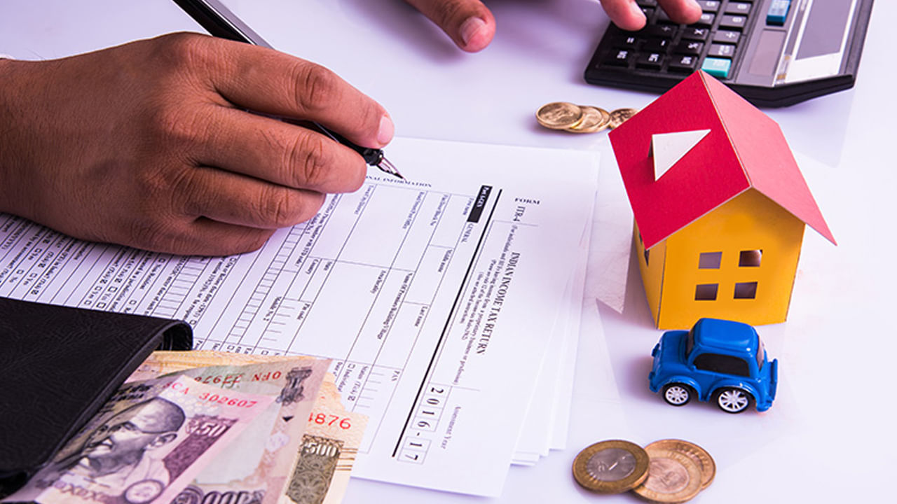 స్టెప్‌ 7: 'పాస్‌వర్డ్‌ను సెట్ చేయి' పేజీలో, 'సెట్ పాస్‌వర్డ్', 'పాస్‌వర్డ్‌ను నిర్ధారించు' టెక్స్ట్ బాక్స్‌లలో మీకు కావలసిన పాస్‌వర్డ్‌ను నమోదు చేయండి. మీ 'వ్యక్తిగతీకరించిన సందేశం' నమోదు చేసి, 'రిజిస్టర్‌'పై క్లిక్ చేయండి. స్టెప్‌ 8: మీరు నమోదు చేసుకున్నప్పుడు, లాగిన్ ప్రక్రియను ప్రారంభించడానికి 'లాగిన్‌కు కొనసాగండి'పై క్లిక్ చేయండి. బలమైన పాస్‌వర్డ్‌ను ఎలా సృష్టించాలి మీ కొత్త పాస్‌వర్డ్‌ను నమోదు చేస్తున్నప్పుడు, పాస్‌వర్డ్ విధానం గురించి జాగ్రత్తగా ఉండండి: ఇది కనీసం 8 అక్షరాలు, గరిష్టంగా 14 అక్షరాలు ఉండాలి. ఇది క్యాపిటల్‌ లెటర్స్‌, స్మాల్‌ లెటర్స్‌లతో కలిగి ఉండాలి. అలాగే ఒక నంబర్‌,  ప్రత్యేక అక్షరం ఉండాలి (ఉదా. @#$%).