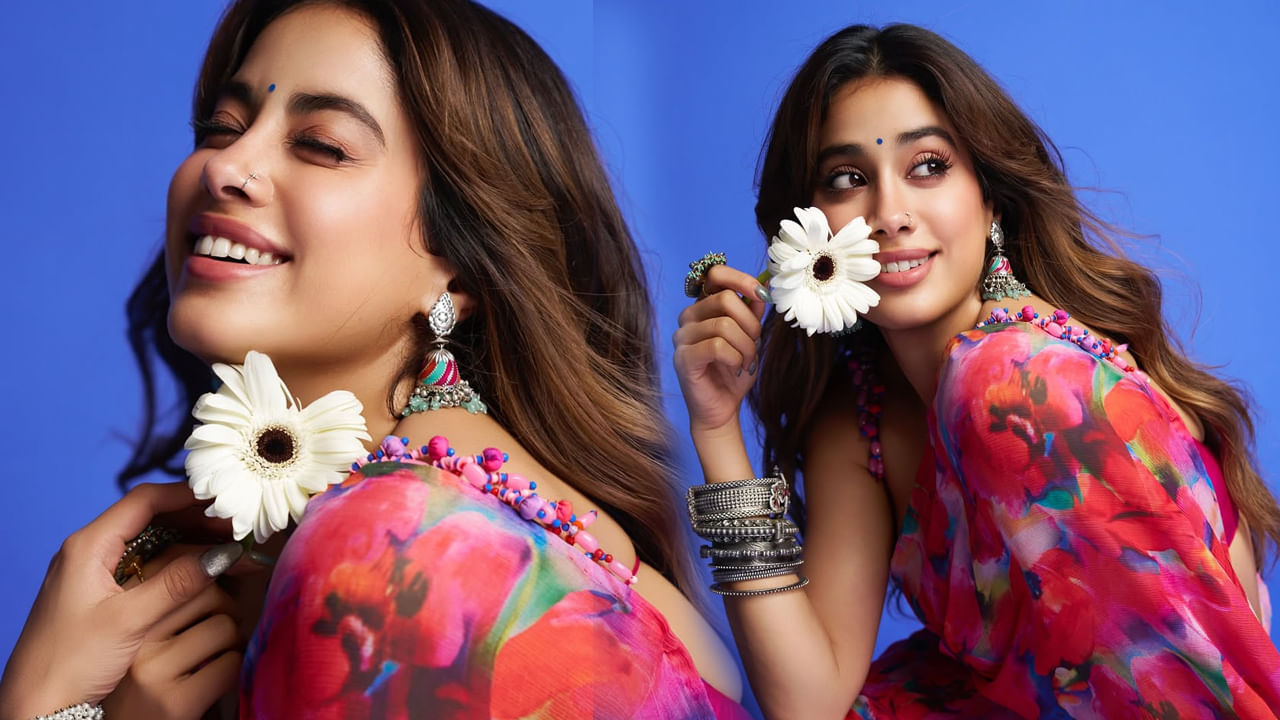 జాన్వీ కపూర్ గురించి  ఎంత చెప్పినా తక్కువే. అందం, అభినయం ఈ బ్యూటీ సొతం. ఈ అమ్మడు   జూనీయర్ ఎన్టీఆర్ సరసన దేవర మూవీతో తెలుగు చిత్ర పరిశ్రమలోకి ఎంట్రీ ఇచ్చింది.  ఈ మూవీలో ఈ అమ్మడు నటనకు, అందానికి ప్రతి ఒక్కరూ ఫిదా అయిపోయారు. దేవర మూవీలో తన నటనతో మంచి ఫేమ్ సంపాదించుకుంది ఈ చిన్నది.