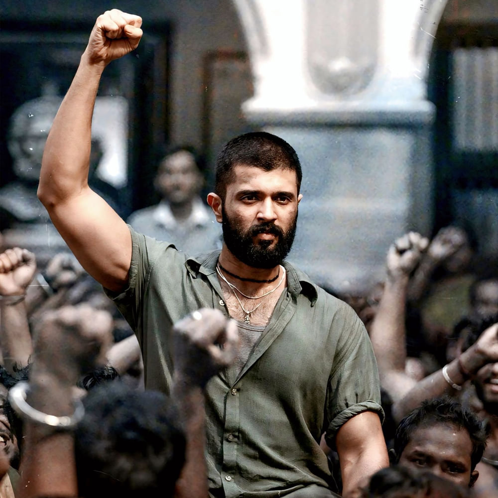 సితార ఎంటర్‌టైన్మెంట్స్ నిర్మాణ విలువలు కూడా అత్యున్నతంగా ఉన్నాయి. టెక్నికల్ వైజ్ టాప్ నాచ్‌లో ఉంది కింగ్డమ్. క్లైమాక్స్‌లో పార్ట్ 2కు కూడా మంచి లీడ్ ఇచ్చారు మేకర్స్. మొత్తానికి చాలా ఏళ్ళ తర్వాత విజయ్ జూలు విదిల్చారు.