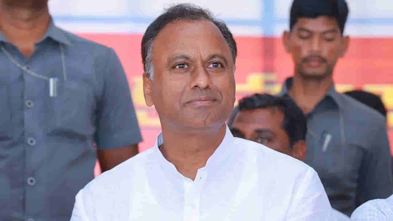 Komatireddy Rajagopal Reddy: పైసలూ మీకే.. పదవులూ మీకేనా? సీఎం రేవంత్‌పై కోమటిరెడ్డి ఫైర్