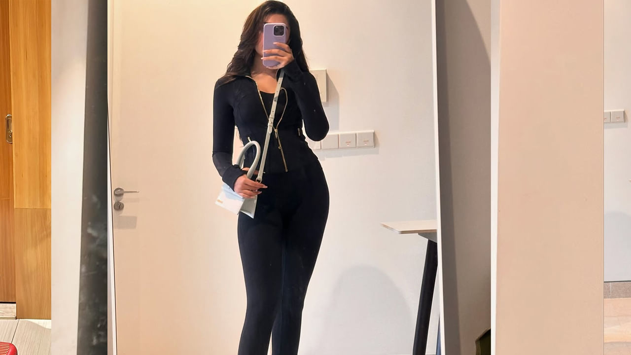 కృతి శెట్టి మెగా హీరో సరసన ఉప్పెన సినిమాలో నటించి, మొదటి సినిమాతోనే బ్లాక్ బస్టర్ హిట్ తన ఖాతాలో వేసుకుంది. ఇక ఈ మూవీ తర్వాత ఈ అమ్మడుకు వరసగా ఆఫర్స్ క్యూ కట్టాయి. దీంతో శ్యామ్ సింగరాయ్, బంగార్రాజు, ఆ అమ్మాయి గురిచి మీకు చెప్పాలి, ది వారియర్, మాచర్ల నియోజక వర్గం, మనమే, కస్టడీ వంటి చాలా సినిమాల్లో నటించింది.