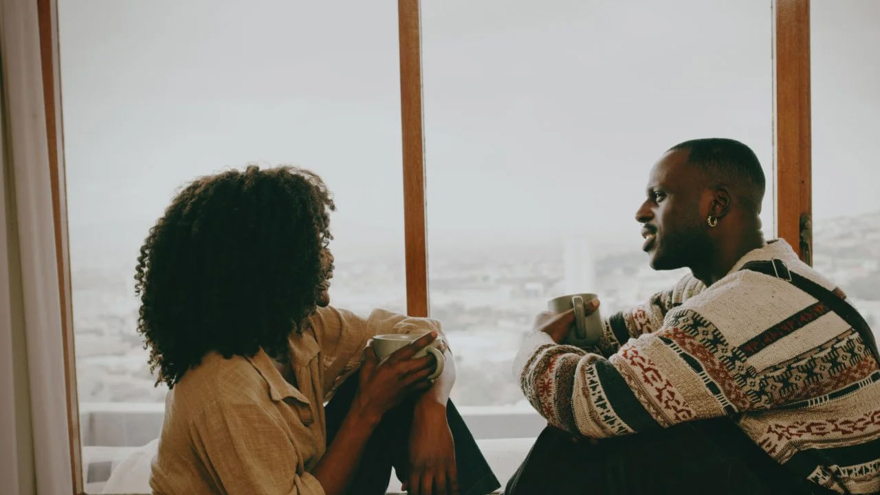 ఇక స్వీడన్ తర్వాత నార్వేలోని యూత్ లివ్ ఇన్ రిలేషన్ షిప్పై ఎక్కువ ఇంట్రెస్ట్ చూపిస్తున్నారంట. ఇక్కడ చాలా మంది జంటలు సహజీవనం చేస్తున్నట్లు సర్వేలో వెళ్లడైంది. దీని తర్వాత డెన్మార్క్లో ఈ ట్రెండ్ ఎక్కువ కొనసాగుతుందని, ఈ దేశంలోని జంటలు వివాహం చేసుకోకుండా ఎక్కువగా సహజీవనం చేస్తున్నట్లు వెళ్లడైంది.