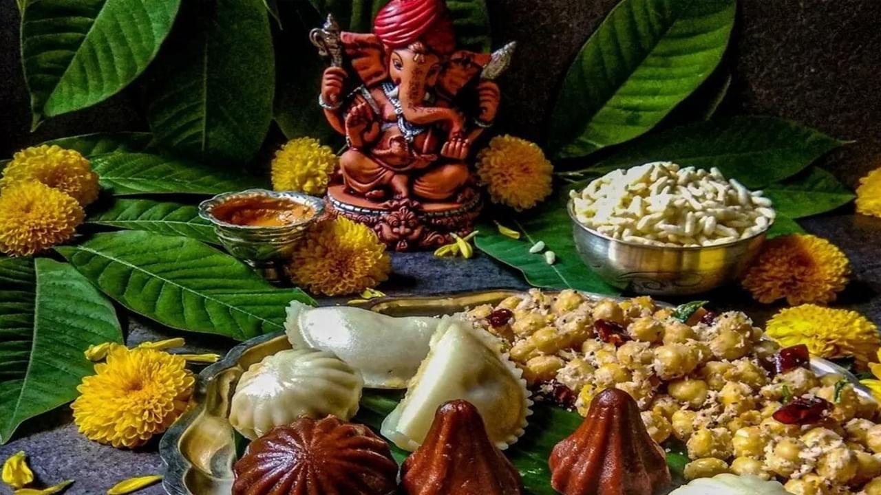 వినాయక చవితి రోజున పొరపాటున కూడా ఈ పనులు చేయవద్దు.. చంద్ర దర్శనం జరిగితే దోషం తొలగడానికి ఏమి చేయాలంటే..