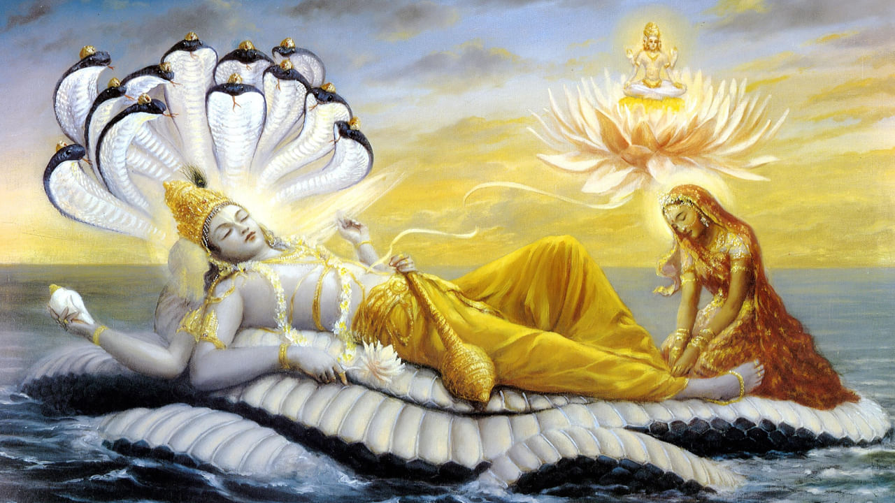 భాద్రపద మాసం శుక్లపక్ష చతుర్దశి రోజున జరుపుకునేడే అనంత చతుర్దశి. ఈ పవిత్ర దినం అనంత శేష సర్పంపై పవళించి ఉన్న విష్ణువుకు అంకితం చేయబడింది. ఈ రోజున భక్తులు శ్రేయస్సు, రక్షణ, ఆధ్యాత్మిక విముక్తి కోసం విష్ణువుని స్మరించు కొంటూ అనంత వ్రతాన్ని ఆచరిస్తారు. ఈ రోజున భక్తులు అనంత దారాన్ని కట్టి, భగవంతుడితో శాశ్వతమైన బంధాన్ని, అనంతమైన కృపను పొందుతారు.