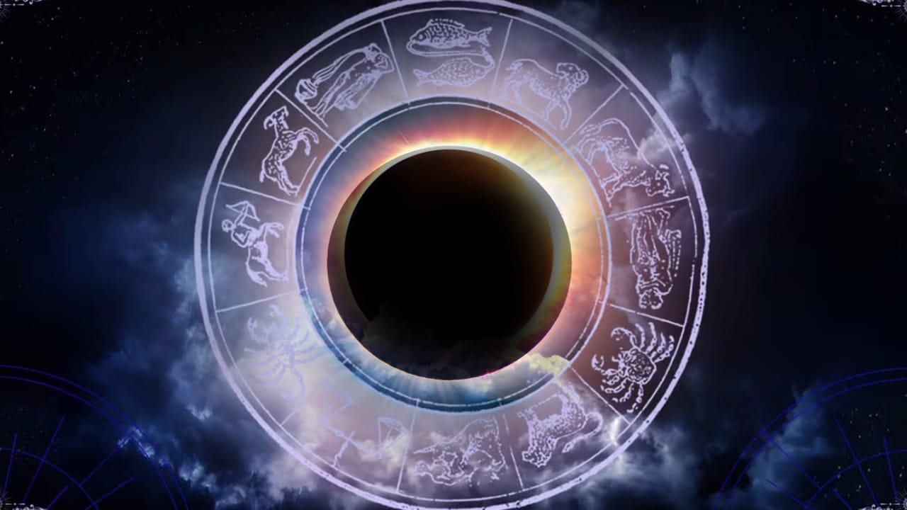 Lunar Eclipse-2025:  ఈ రాశుల వారికి చంద్ర గ్రహణ కాలం శుభప్రదం.. ఆస్థి, వాహనాలు కొనుగోలు చేసే అవకాశం