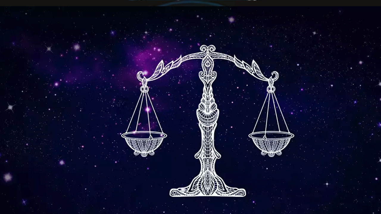 తుల రాశి : తుల రాశి వారికి ఆర్థికంగా అద్భుతంగా ఉంటుంది. అప్పులు తీరిపోయి చాలా సంతోషంగా గడుపుతారు. ఆదాయం పెరుగుతుంది.  కుటుంబ సభ్యులతో చాలా ఆనందంగా గడుపుతారు. అలాగే ఫ్యామిలీతో కలిసి విందు, వినోధాల్లో పాల్గొనే ఛాన్స్ ఉంది. చాలా ఆనందంగా గడ పుతారు.