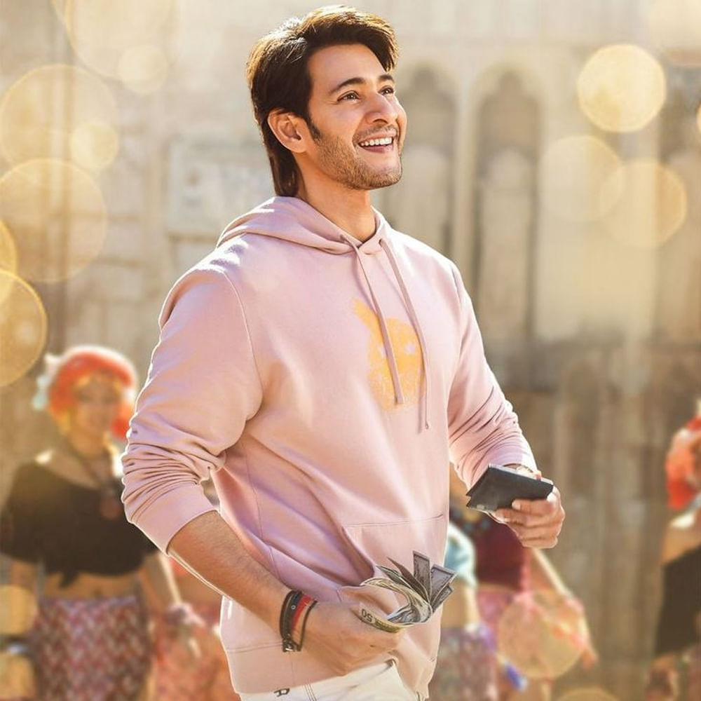 అంతేకాకుండా గ్రామాల్లో ఉచిత వైద్య శిబిరాలు, బాలికలకు గర్భకోశ క్యాన్సర్ నివారణ వ్యాక్సిన్లు, పాఠశాలకు కంప్యూటర్లతోపాటు మహేష్ బాబు దత్తత తీసుకున్న గ్రామాలకు ఆయన చేసిన అభివృద్ధి పనులు ఎంతో ప్రశంసనీయం.  2016లో ఏపీలోని బుర్రిపాలెం, తెలంగాణలోని సిద్ధాపురం గ్రామాలను దత్తత తీసుకున్నారు. 