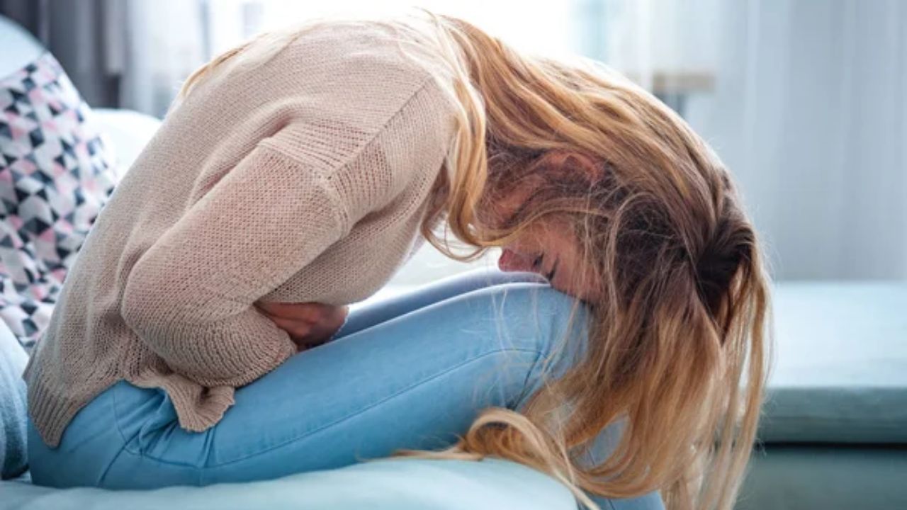 చిన్న వయసులోనే పీరియడ్స్.. ఇలా ఎందుకు జరుగుతుంది..? నిపుణులు ఏం చెబుతున్నారో తెలుసా..?