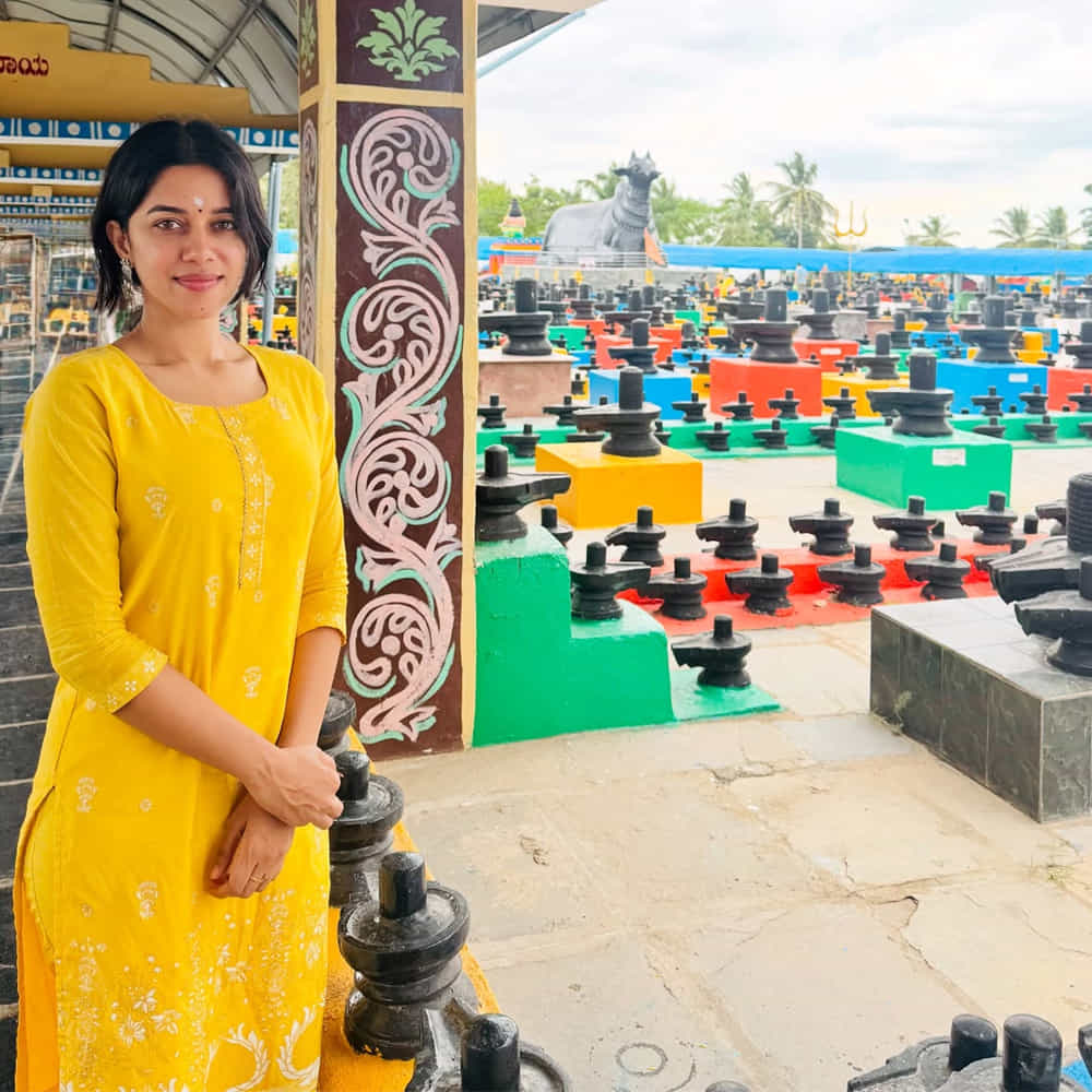మృణాళిని రవి ప్రధానంగా తమిళం మరియు తెలుగు సినిమాల్లో పనిచేస్తుంది. ఈ చిన్నది 2019లో విడుదలైన తమిళ చిత్రం సూపర్ డీలక్స్ ద్వారా సినీరంగంలోకి అడుగుపెట్టింది. అంతకుముందు సోషల్ మీడియాలో డబ్స్మాష్ మరియు టిక్టాక్ వీడియోలతో పాపులర్ అయింది.