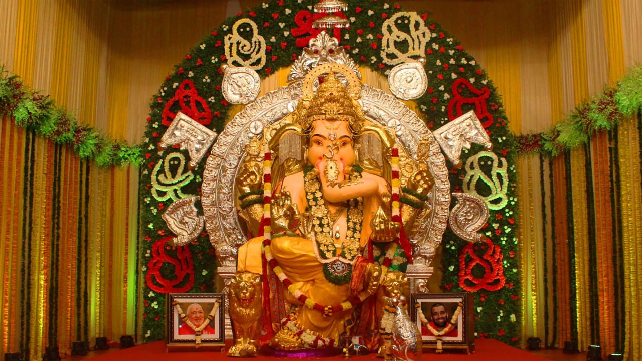 Vinayaka Chavithi 2025: దేశంలో ధనిక గణపతి మండపం... అక్కడ గణపయ్యకి రూ.474 కోట్ల ఇన్సూరెన్స్‌? ఎందుకంటే..