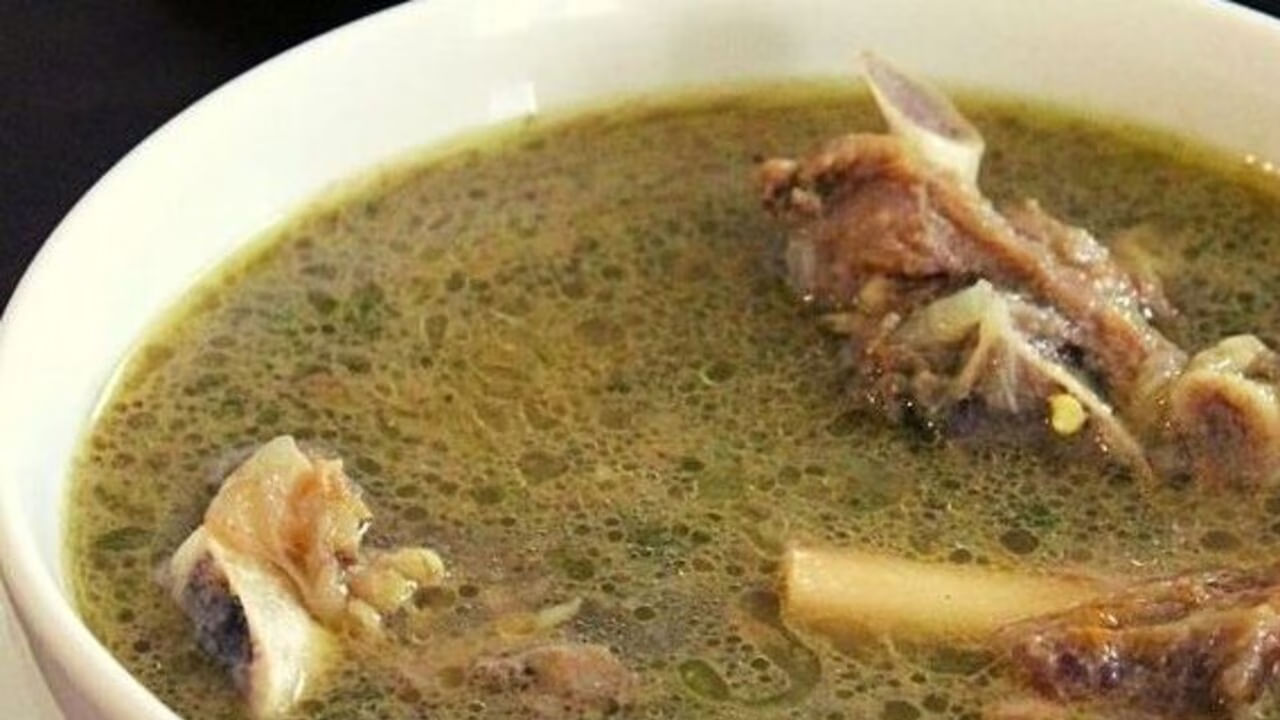 అయితే దీనిని చాలా మంది ఎముకలు విరిగినప్పుడు ఎక్కువగా తీసుకుంటారు. దీని వలన త్వరగా కోలుకోవడమే కాకుండా అది అందించే పోషకాలు బలం, శక్తిని అందిస్తాయంట. రోగనిరోధక శక్తి పెరిగి కీళ్లు అత్తుక్కోవడానికి తగి శక్తి సామర్థ్యాలను అందించడం వలన త్వరగా ఎముకలు విరిగిన వ్యక్తి కోలుకుంటాడంట.