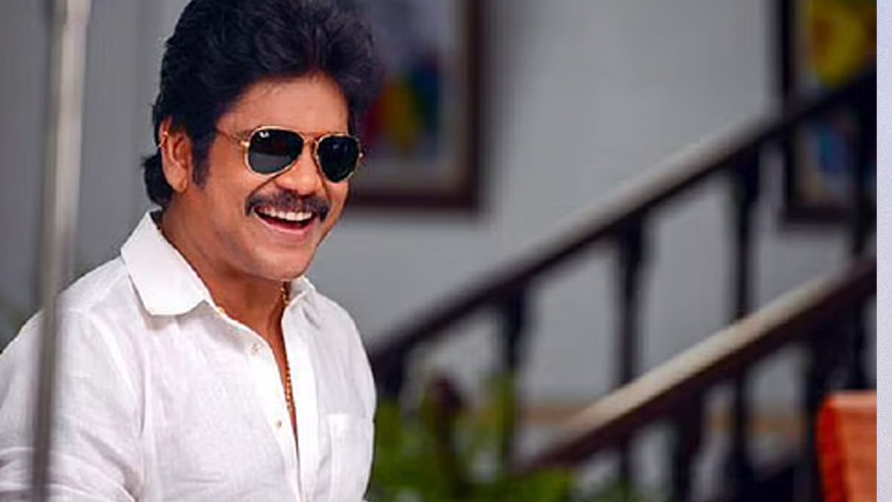 కానీ ఇప్పటి వరకు ఈ అమ్మడు కింగ్ నాగార్జున, వెంకటేష్ తో కలిసి నటించలేదు. వెంకటేష్ సినిమాలో ఇప్పటి వరకు ఈ అమ్మడుకు అవకాశం రాలేదు. కానీ నాగార్జునతో రెండు సినిమాల్లో నటించే అవకాశం వచ్చినా కాజల్ మిస్ చేసుకుందంట.