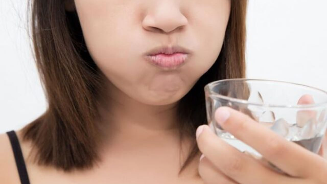 Oral Health Tips: నోటి ఆరోగ్యం కోసం ఆయిల్ ఫుల్ బెస్ట్ చిట్కా.. 21 రోజుల పాటు చేయడం వలన కలిగే ఫలితాలు ఏమిటంటే..