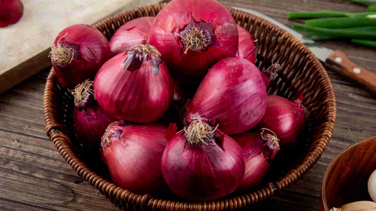 Onion Storage Tips: ఉల్లిపాయలు త్వరగా పాడైపోతున్నాయా? ఇలా చేస్తే ఎప్పుడు తాజాగా..