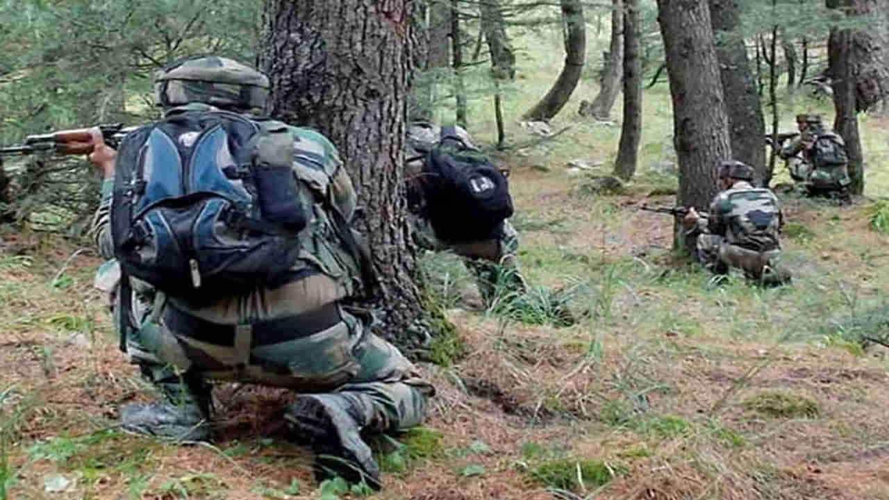 జమ్ముకశ్మీర్‌లో మరో భారీ ఎన్‌కౌంటర్‌.. ఉగ్రవాది హతం.. కొనసాగుతున్న కూంబింగ్..!