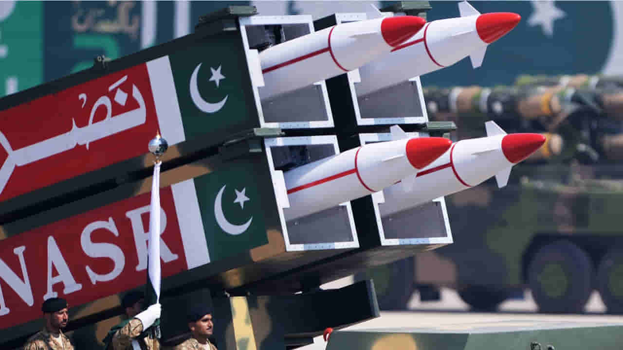 మింగ మెతుకు లేదు కాని.. అణుదాడి అంటూ ఎగిరెగిరి పడుతున్న పాపిస్థానోడు..