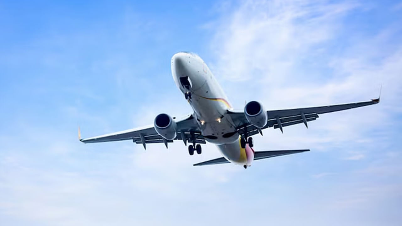 Virgin Australia: విమానం 3వేల అడుగుల ఎత్తులో ఉండగా టాయిలెట్లలో సమస్య.. బాటిళ్లలోనే..!