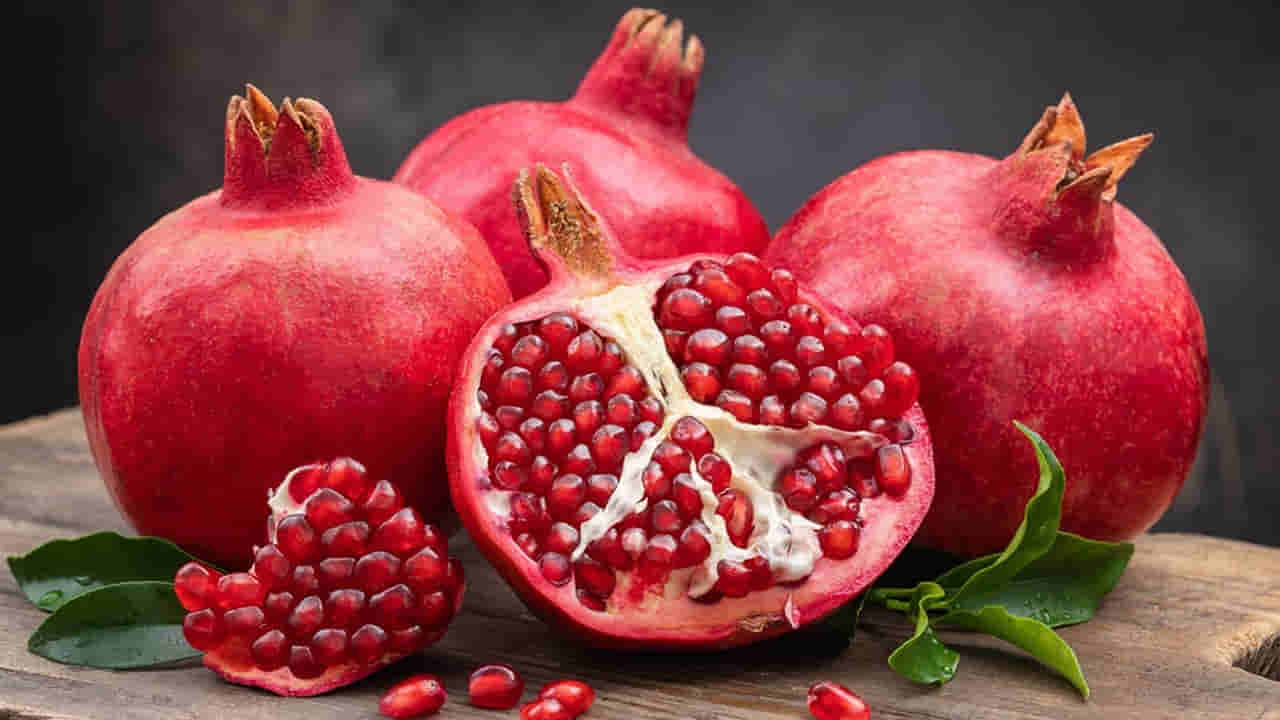 Pomegranate : ఆరోగ్యానికి అద్భుతమైన వరం.. ప్రతిరోజు పరగడుపున దానిమ్మ తింటే కలిగి లాభాలివే..!