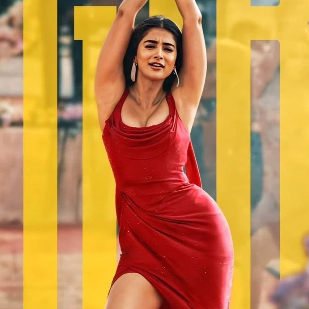 విక్రమ్ కే కుమార్ దర్శకత్వంలో నితిన్ హీరోగా ఓ స్పోర్ట్స్ డ్రామా రెడీ అవుతుంది. ఇందులో హీరోయిన్గా పూజా హెగ్డేను తీసుకుంటున్నట్లు తెలుస్తుంది. ఇష్క్ తర్వాత విక్రమ్, నితిన్ కాంబినేషన్లో రానున్న సినిమా ఇది. దుల్కర్ సల్మాన్, నితిన్ సినిమాలతో మరోసారి తెలుగులో బిజీ అవ్వాలని చూస్తున్నారు పూజా.