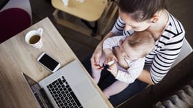 న్యూ మామ్స్ వర్క్ టెన్షన్ తగ్గించుకోవాలంటే జస్ట్ ఇలా చేయండి చాలు!